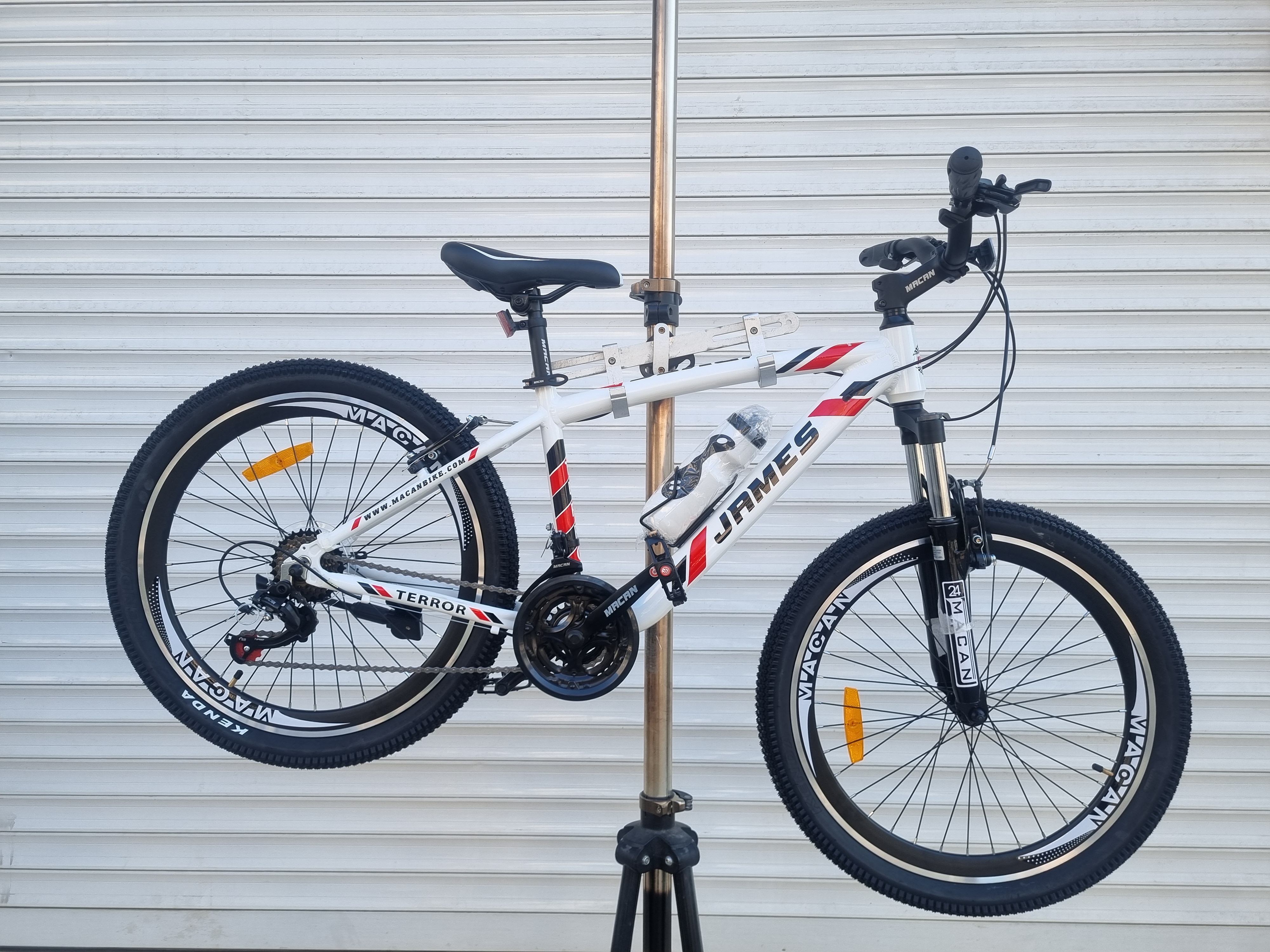 دوچرخه24 ماکان آلمینیوم